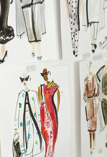 Photo de plusieurs croquis de robe